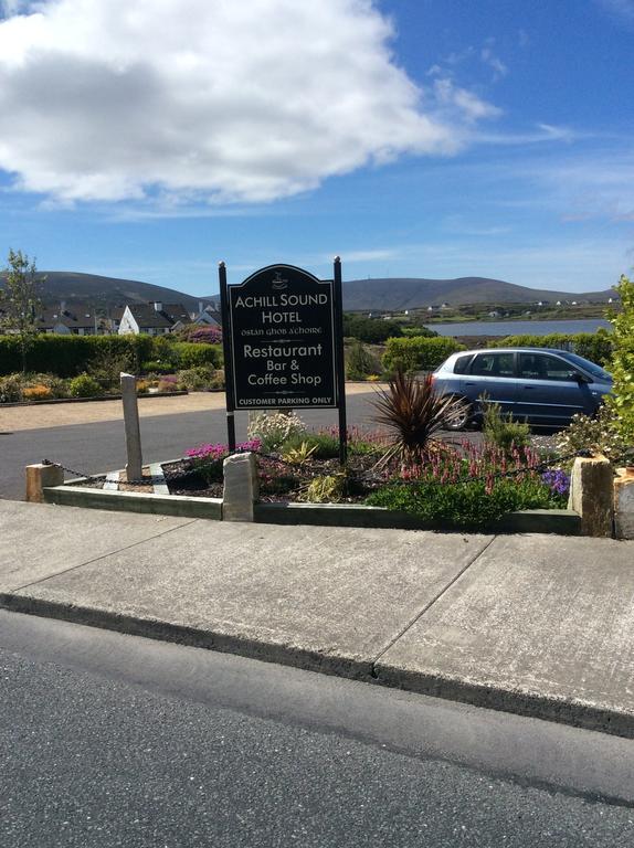 Achill Sound Hotel - Ostan Ghob A'Choire Esterno foto