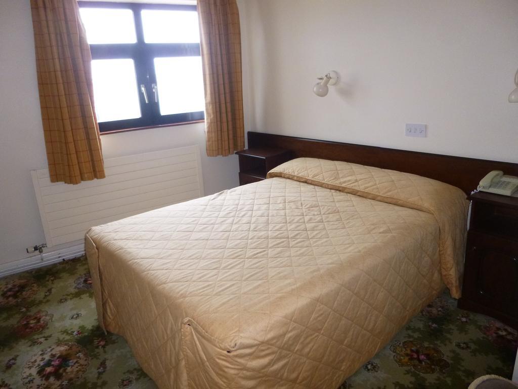 Achill Sound Hotel - Ostan Ghob A'Choire Esterno foto