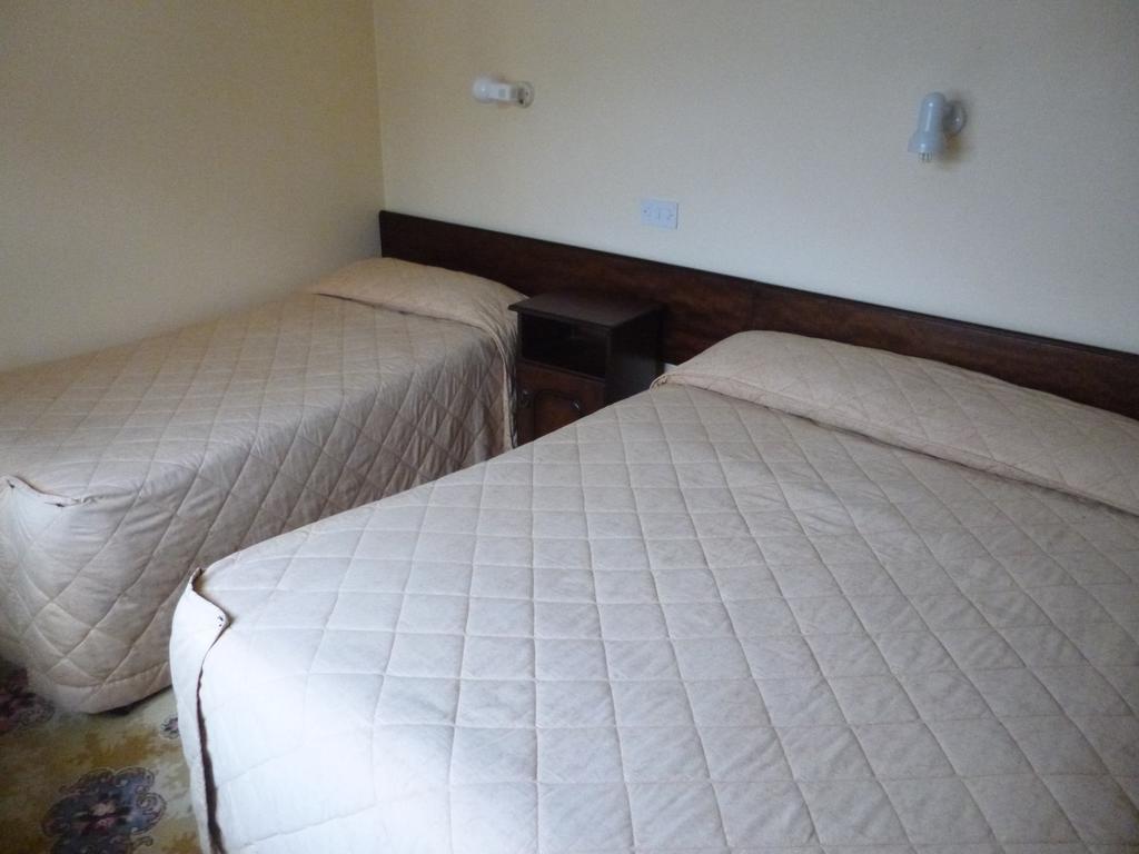 Achill Sound Hotel - Ostan Ghob A'Choire Esterno foto