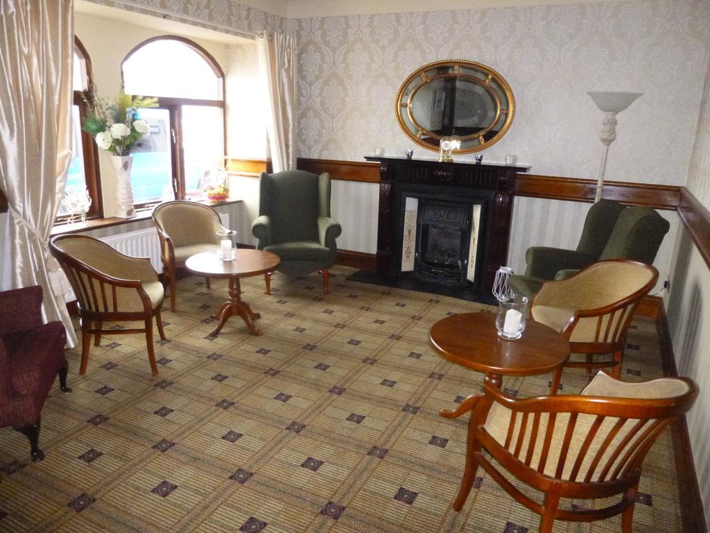 Achill Sound Hotel - Ostan Ghob A'Choire Esterno foto