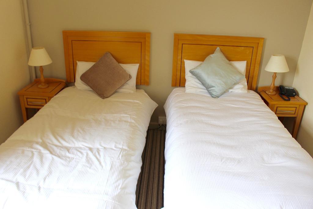 Achill Sound Hotel - Ostan Ghob A'Choire Esterno foto
