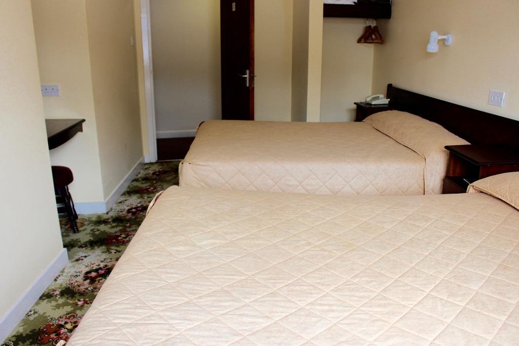 Achill Sound Hotel - Ostan Ghob A'Choire Esterno foto