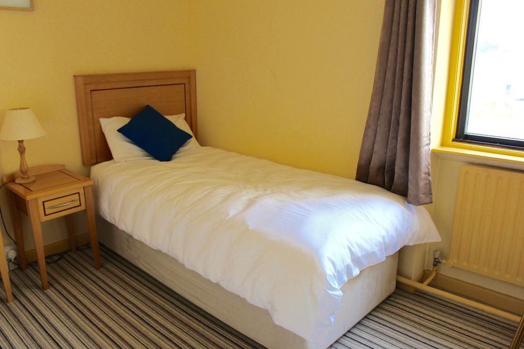 Achill Sound Hotel - Ostan Ghob A'Choire Esterno foto